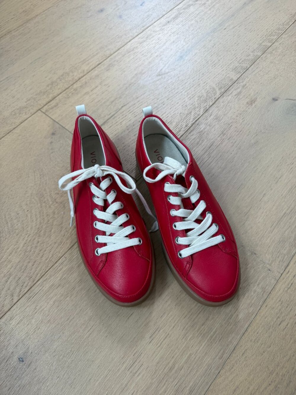Vionic Winny Sneakers